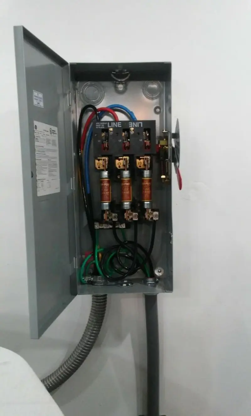 Three-phase disconnect switch installed for Smoke Detector Installation in Roseville